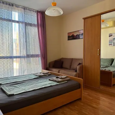 Apartament за в елит 4 *